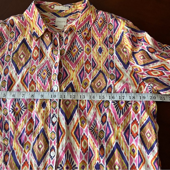 Chico's | 100% Linen Multicolor Geometric Print Button Down Shirt - Picture 10 of 12